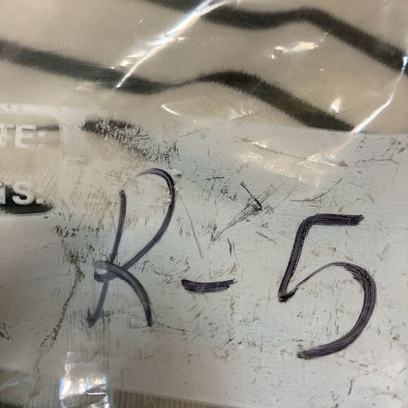 A new day, strip T shirt Orr, scoop neck, near new , medium - Picture 12 of 12